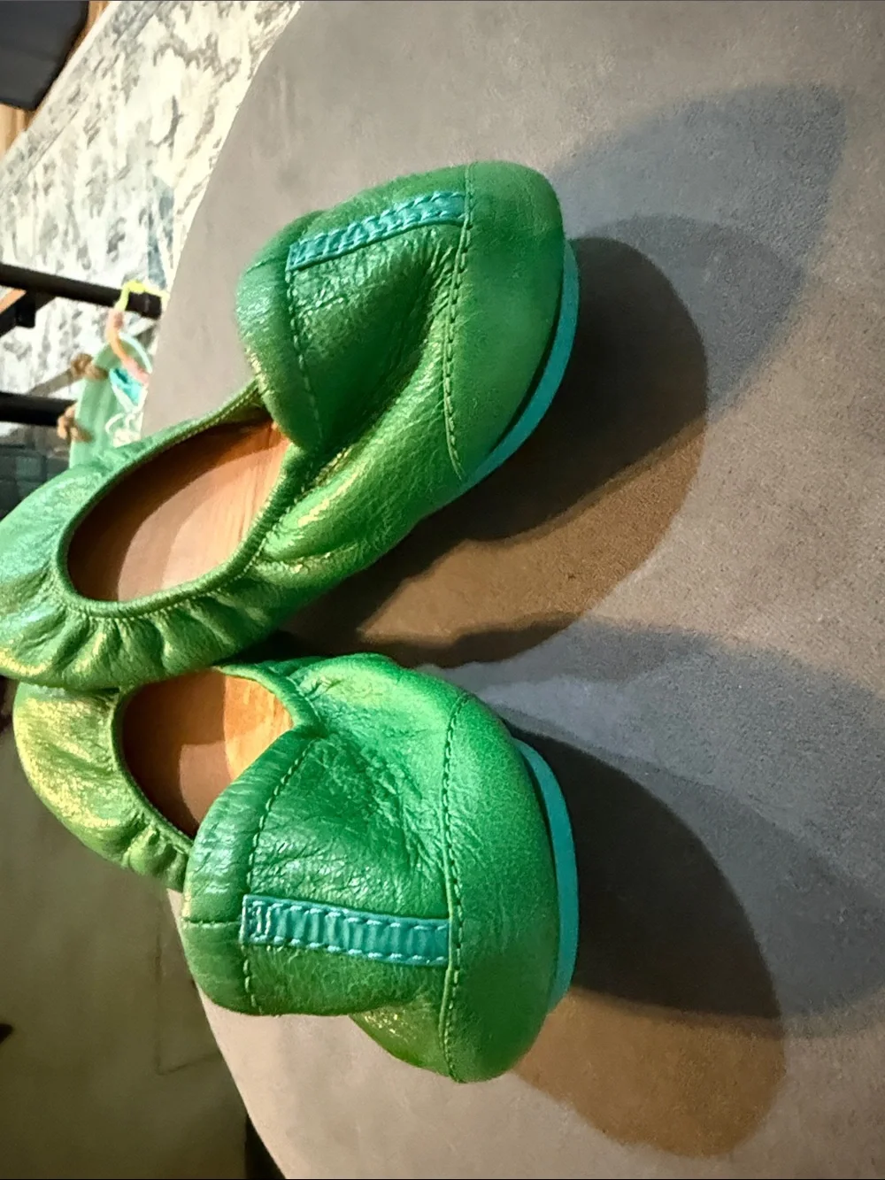 Women's Kelly Green Tieks Leather Ballet Flats